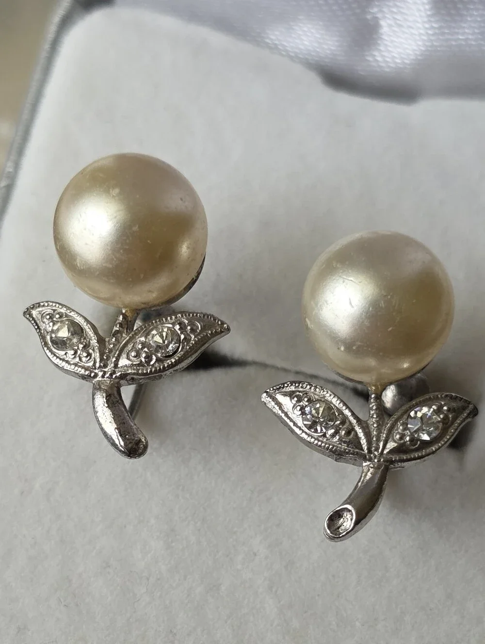 Vintage Sterling Silver Screwback Earrings Faux Pearl And Rhinestone Flower